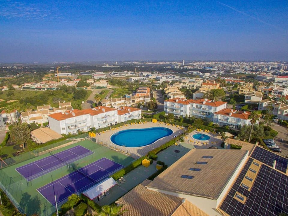 Day, Neighbourhood, Bird's eye view, Pool view, Swimming pool