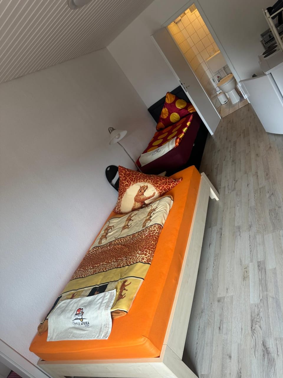 Ferien & Monteur Wohnung 1 - Little Afrika Extensive 5 Zimmer Wohnung Apartment in Minden