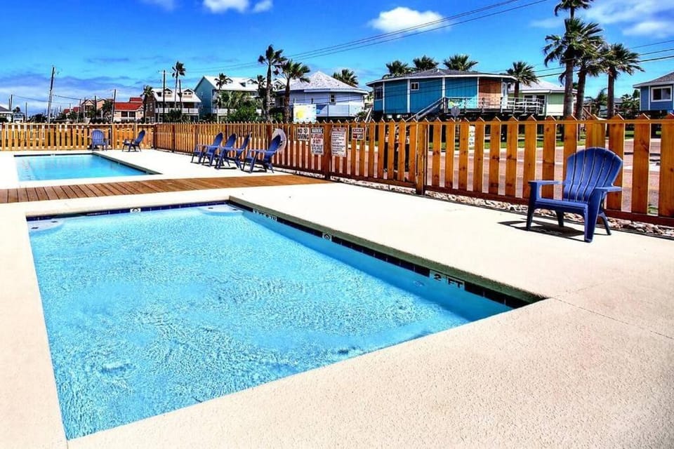 Poco Cabana (11th St Bungalows #8) House in Port Aransas