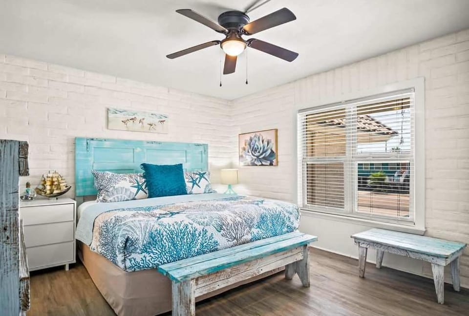 A Sunny Beach at Sea Sands Condominiums House in Port Aransas