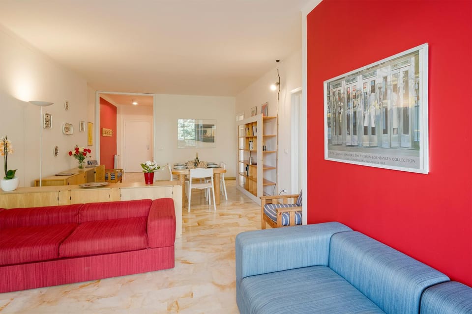 Living room, Dining area