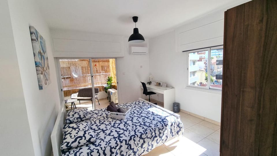 Bed, Balcony/Terrace, Bedroom