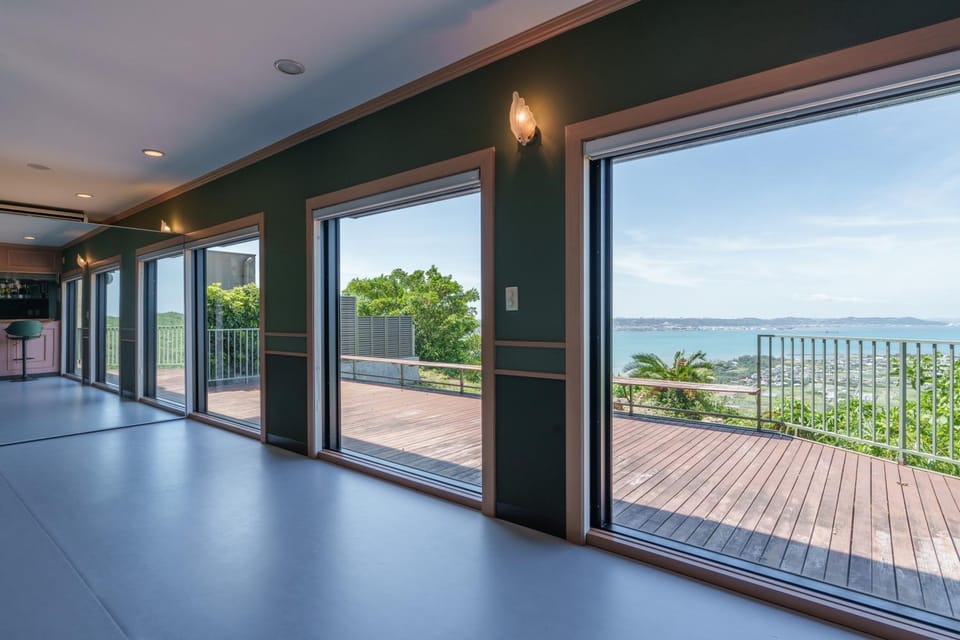 Living room, Sea view