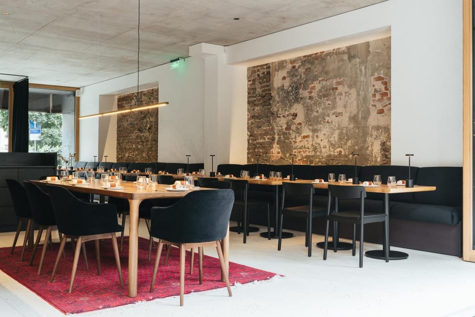 Restaurant/places to eat, Banquet/Function facilities