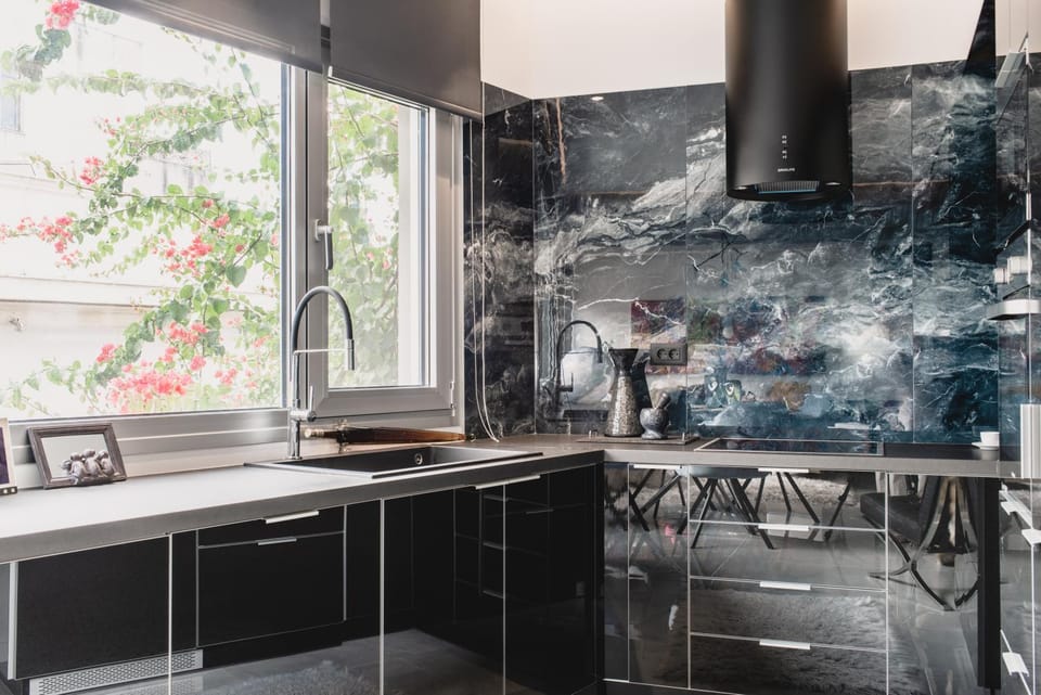 Kitchen or kitchenette