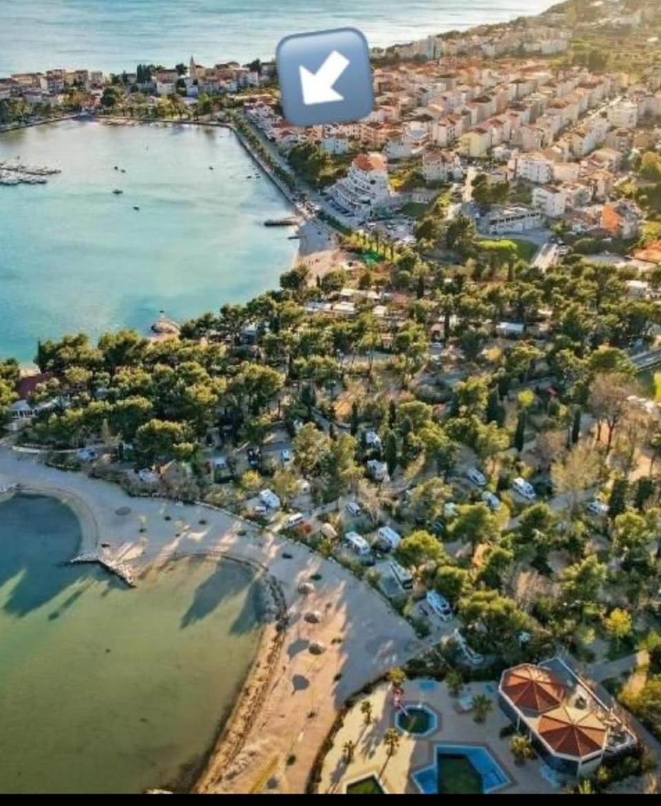 Veluni - Apartment - Free parking Apartment in Šibenik-Knin County, Croatia