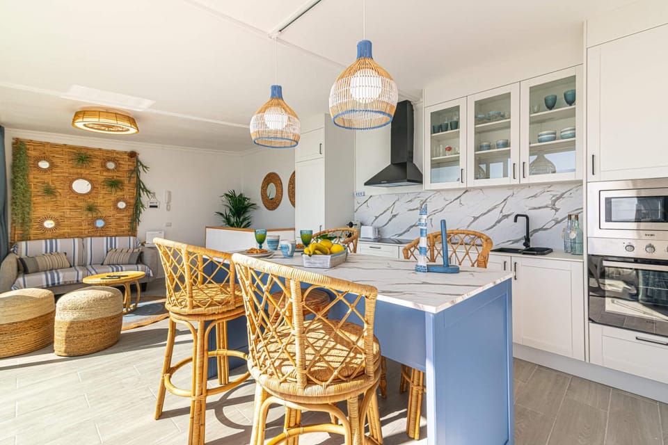 Property building, Kitchen or kitchenette, Living room