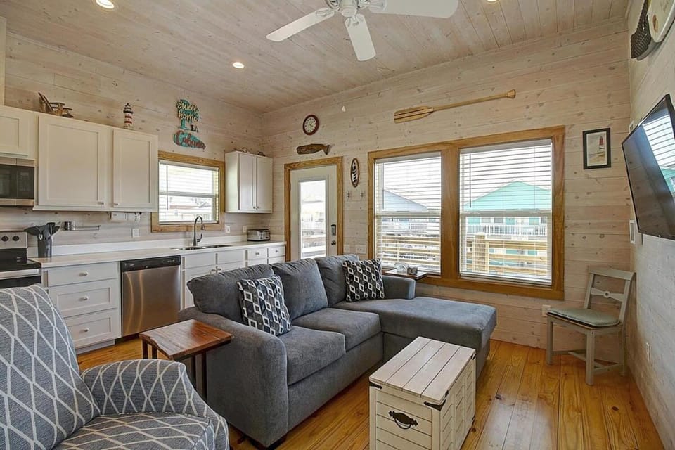 Sweet Home La Cabana(11th St Bungalows #10) House in Port Aransas