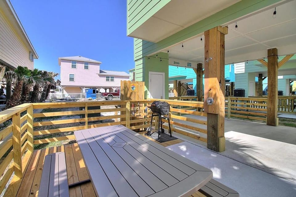 Sweet Home La Cabana(11th St Bungalows #10) House in Port Aransas