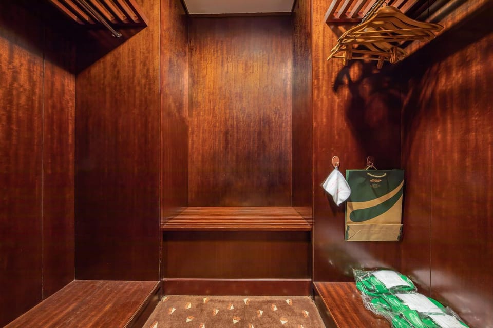 wardrobe