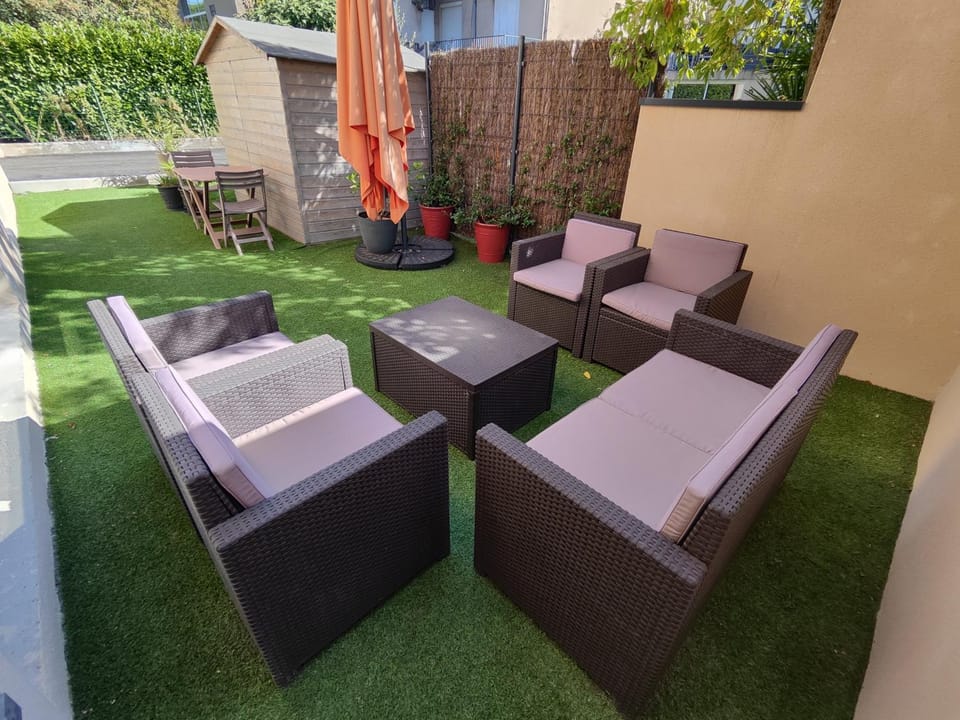 Balcony/Terrace, Balcony/Terrace