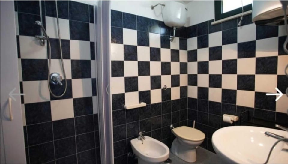 Bathroom, Living room