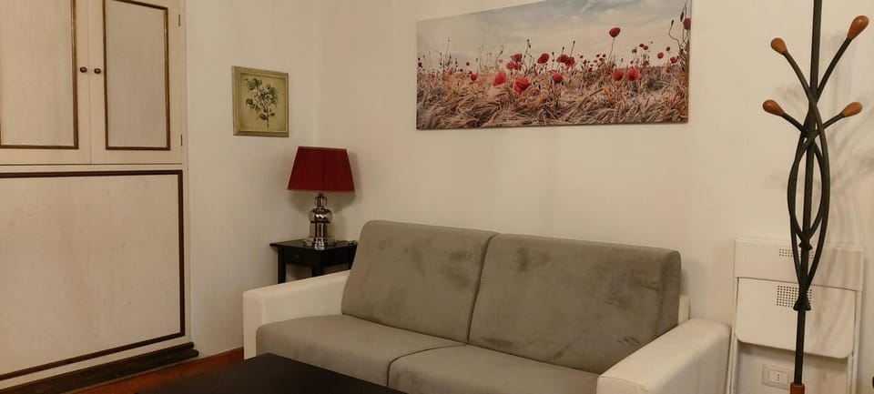 Living room, Seating area, bunk bed