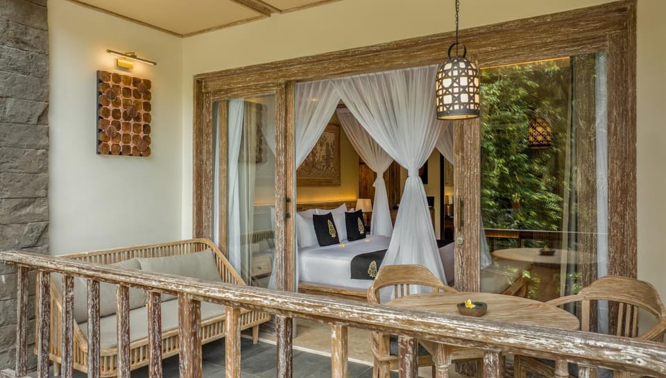 Balcony/Terrace, Seating area, Dining area