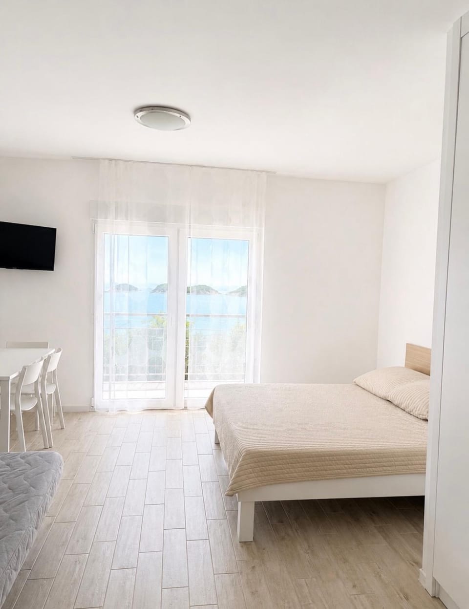 Bed, View (from property/room), Balcony/Terrace, Bedroom