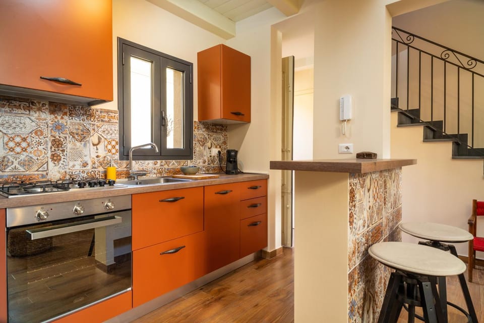 Property building, Kitchen or kitchenette, Living room