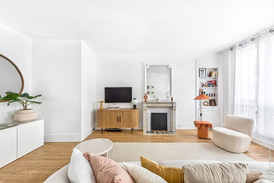 Marais - Montmorency 2bdr by B'Your Home Apartment in Paris