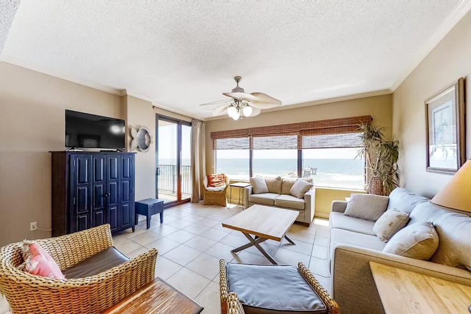 Four Seasons 402W House in Orange Beach