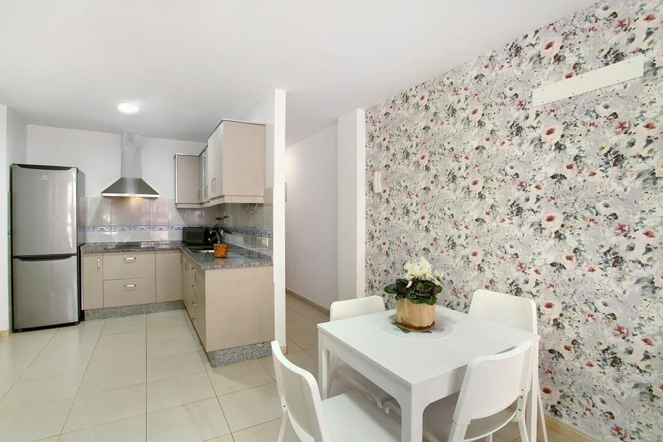 Property building, Kitchen or kitchenette, Living room