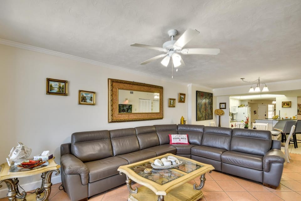 Eclectic Daytona Beach Condo w/ Breathtaking View! House in Daytona Beach Shores