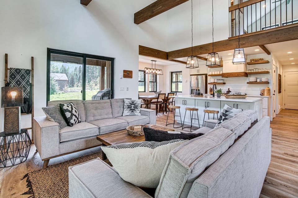 Cozy Cabin Nestled at the Base of Tamarack Resort! Cabin in Valley County