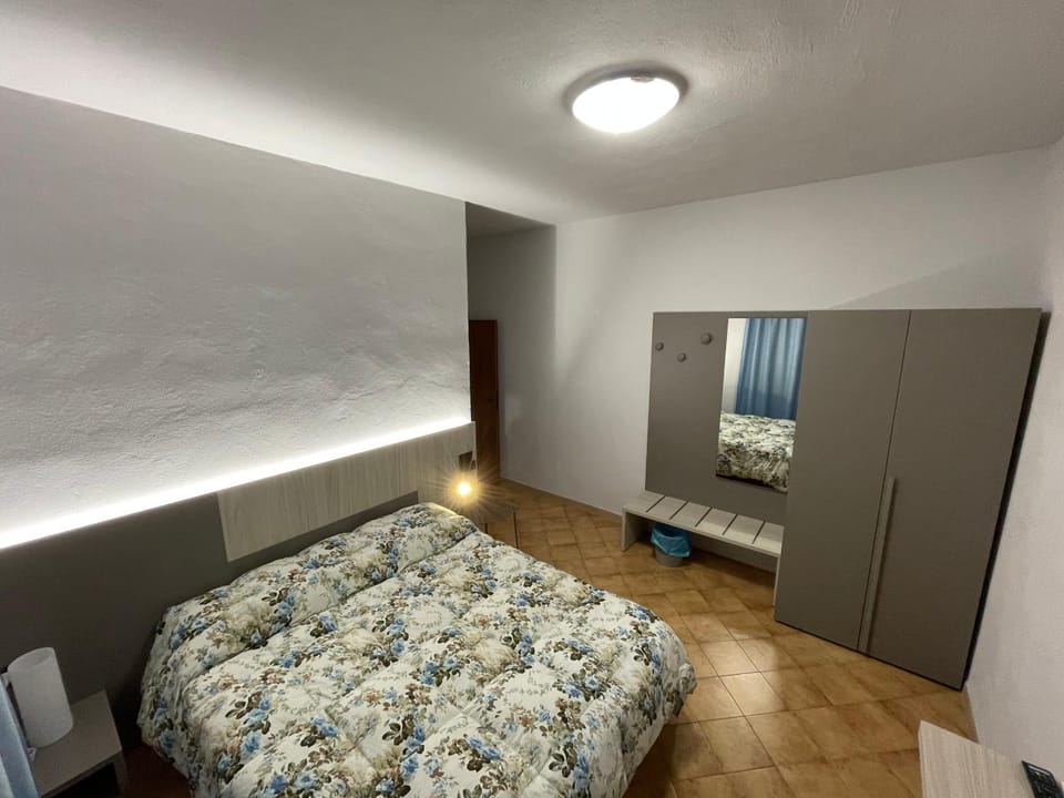 Agriturismo Parmoleto Farm Stay in Tuscany