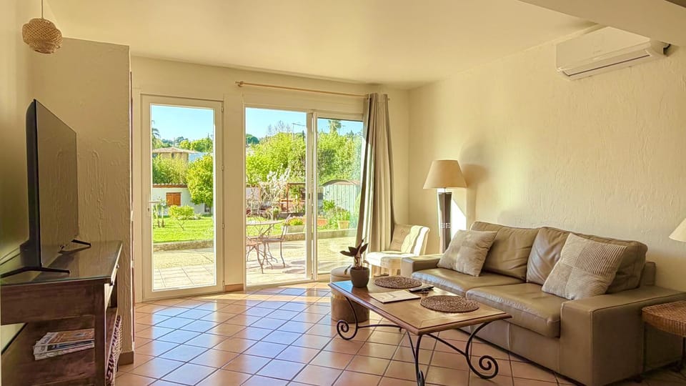 Le Noyer - Sublime 3P Provençale sur MOUGINS - Parking - Climatisation Apartment in Valbonne
