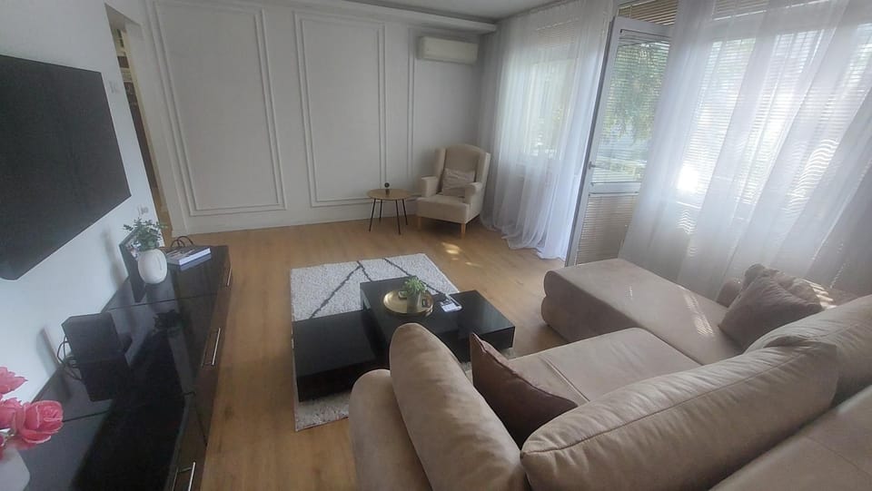 The SKVER-Elegant City Apartmant Apartment in Serbia