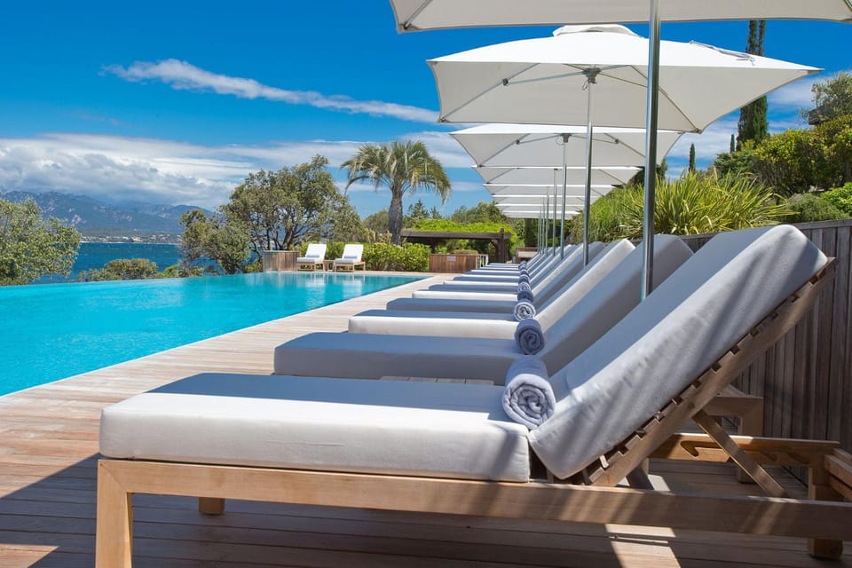 Sea view, Swimming pool