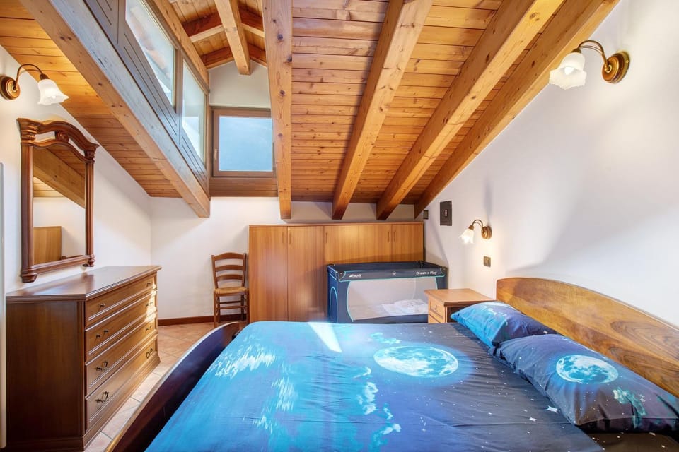 Property building, Living room, Bedroom