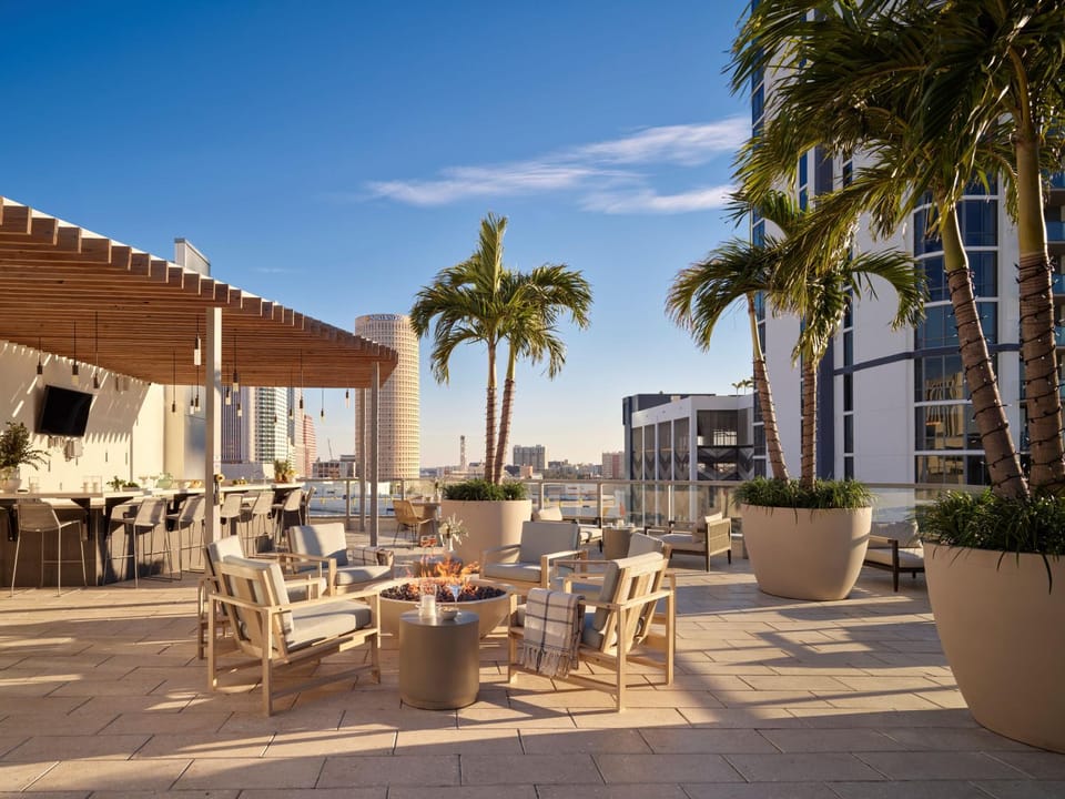 Balcony/Terrace, fireplace