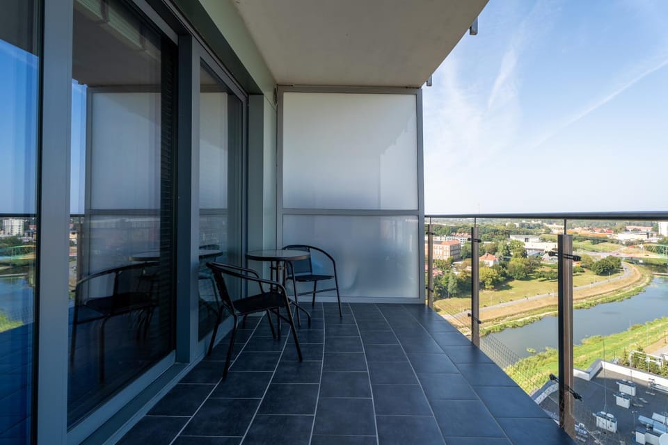 Capital Towers Sunrise Premium 14 piętro / 14th floor Apartment in Poland