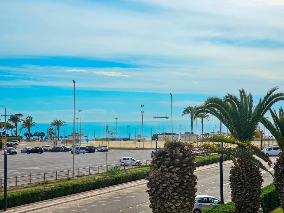 Day, Neighbourhood, Beach, Sea view, Location, Parking