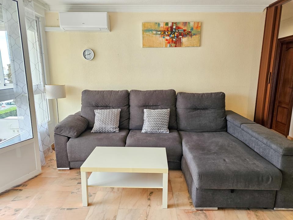 Bed, Living room