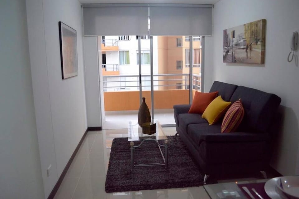 Apto en la Flora con vista zona social Apartment in Cali