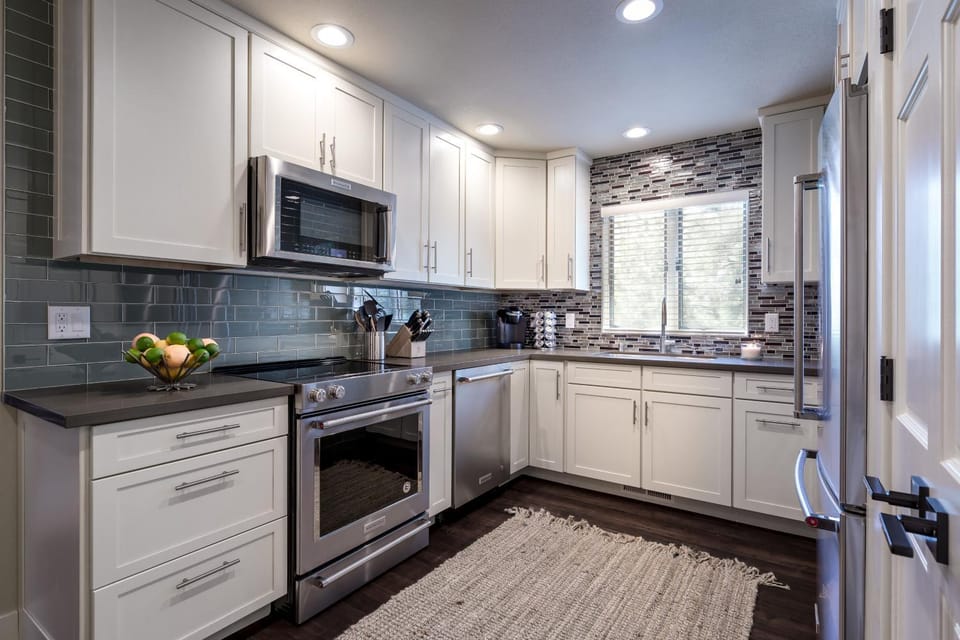 101 McCloud - Simply Elegant House in Incline Village