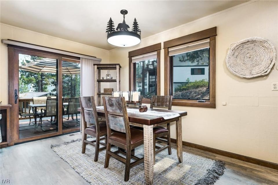1331 Zurich Lane - Modern Mountain Chalet House in Incline Village