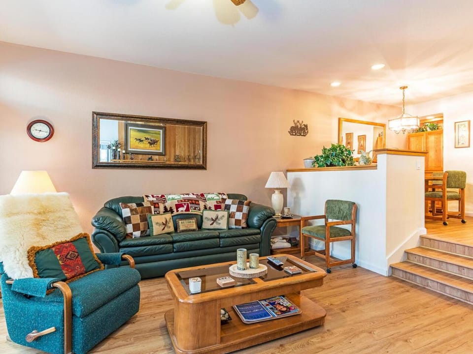The McCloud Condominium complex is one of the most popular vacation rentals House in Incline Village