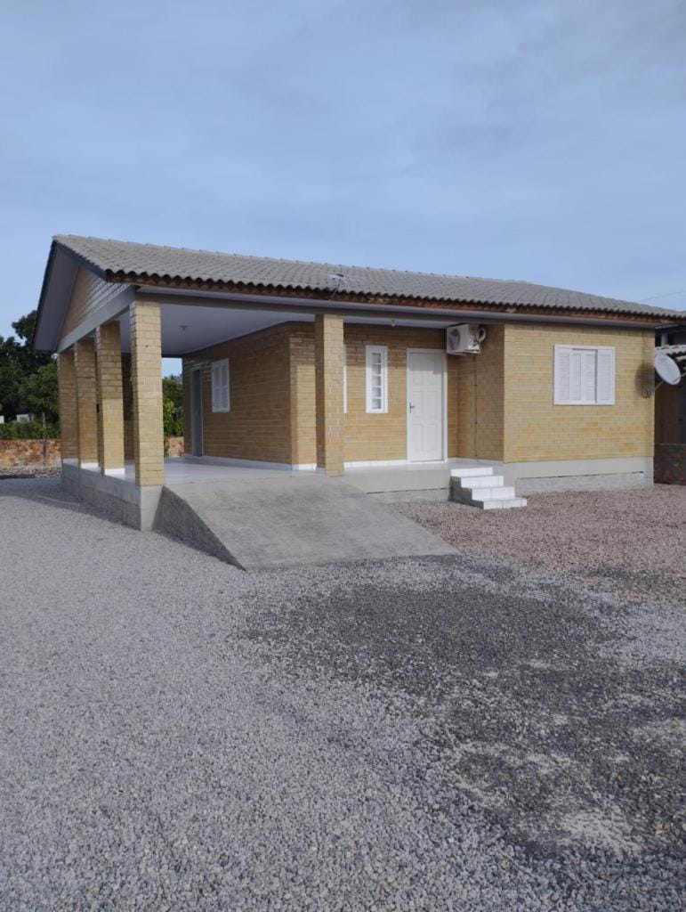 CASA DE PRAIA ILHA House in State of Santa Catarina