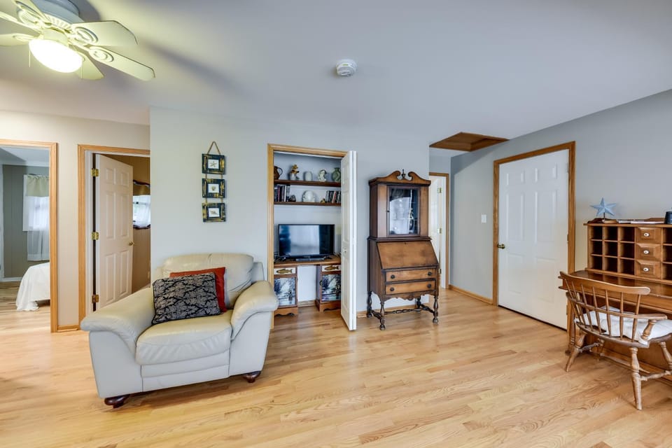 Salem Vacation Home w/ Dock: Steps to Paddock Lake House in Paddock Lake