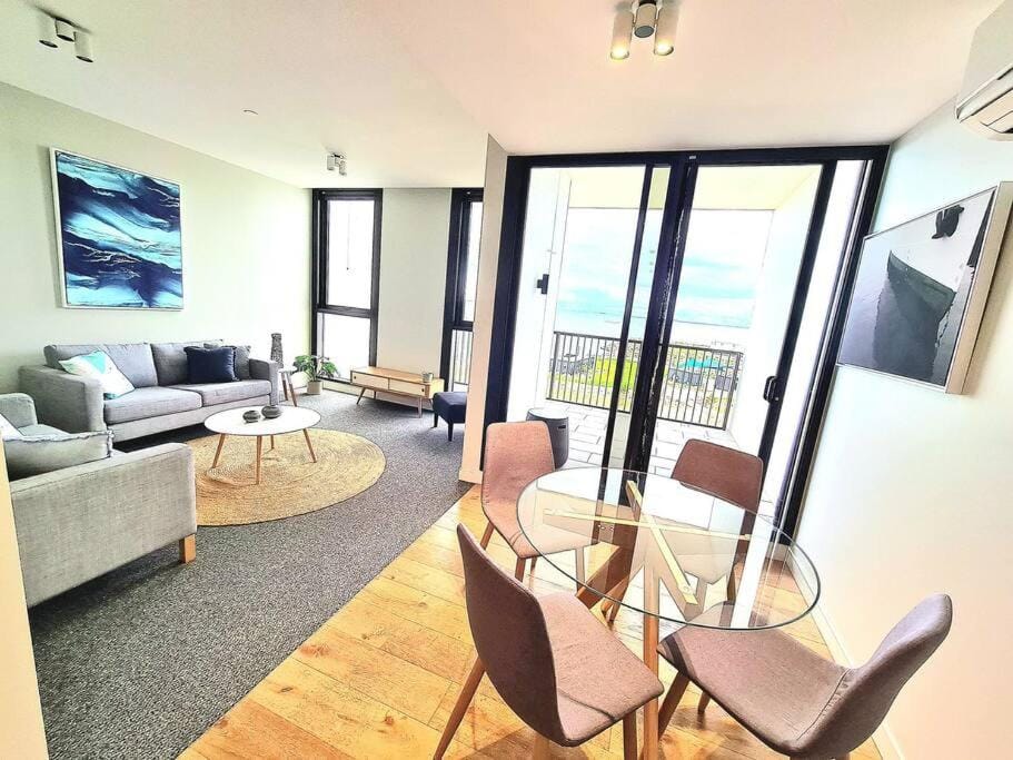 309 Waterfront Apartment in Werribee South