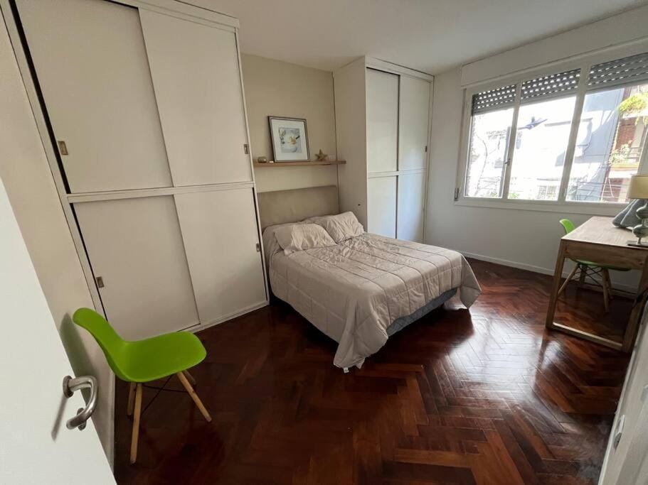 Depto renovado en recoleta. Apartment in Buenos Aires