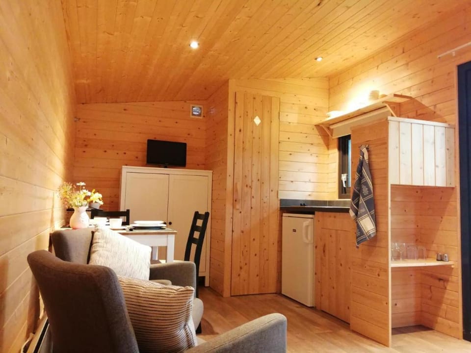 Verblijfpark Ardinam Campground/ 
RV Resort in Wallonia, Belgium