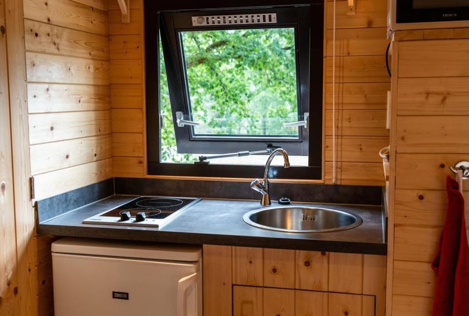 Verblijfpark Ardinam Campground/ 
RV Resort in Wallonia, Belgium