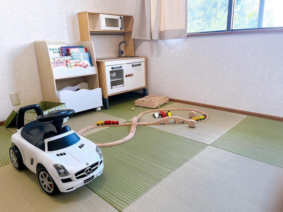 -Shiratec Premium by Base- スイート仕様の貸切ハウス,広い庭を独り占め Villa in Okinawa Prefecture