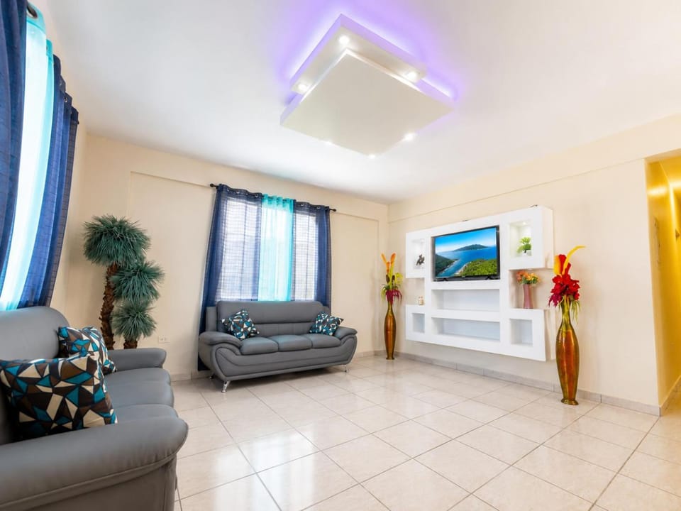 Colinas Del Atlantico 2 floors House in Isabela