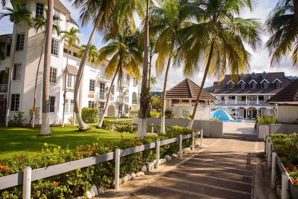 Czar's Oasis Apt B27 @ Ocho Rios Apartment in Ocho Rios
