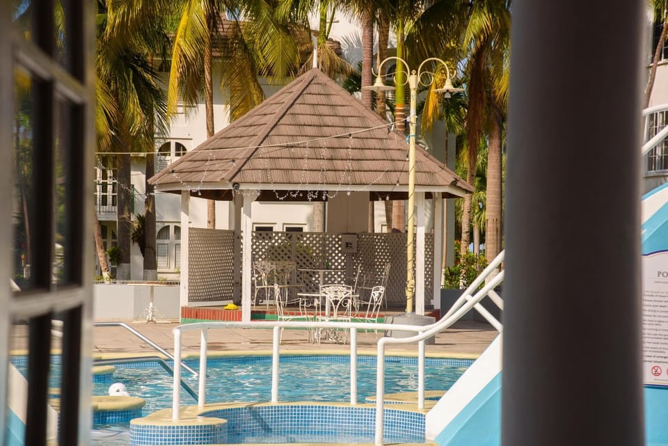 Czar's Oasis Apt B27 @ Ocho Rios Apartment in Ocho Rios