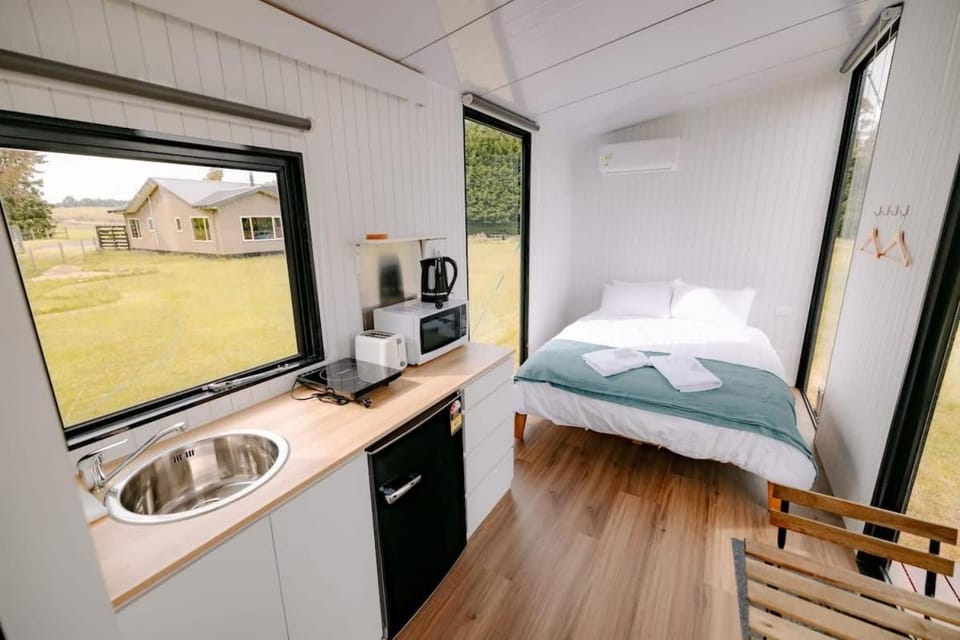 Harrington's on the Terrace - Luxmore by Tiny Away House in Te Anau