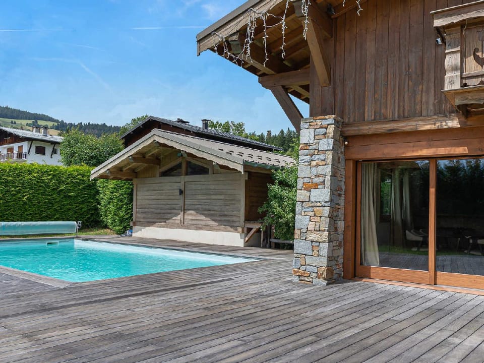 Chalet de luxe avec piscine et espace jeux, proche centre de Megève - FR-1-569-140 Chalet in Combloux